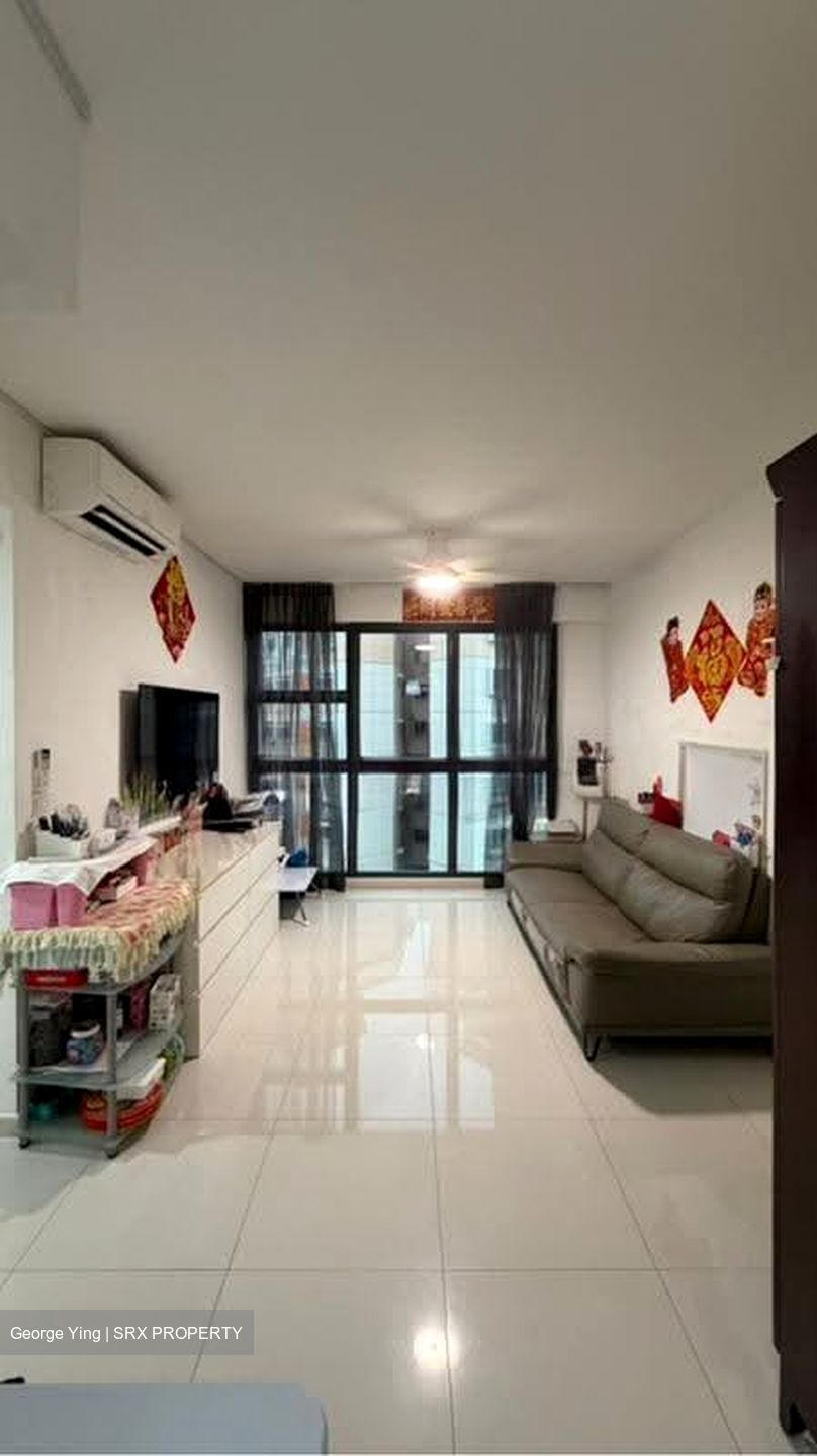 Prive (D19), Condominium #637407711